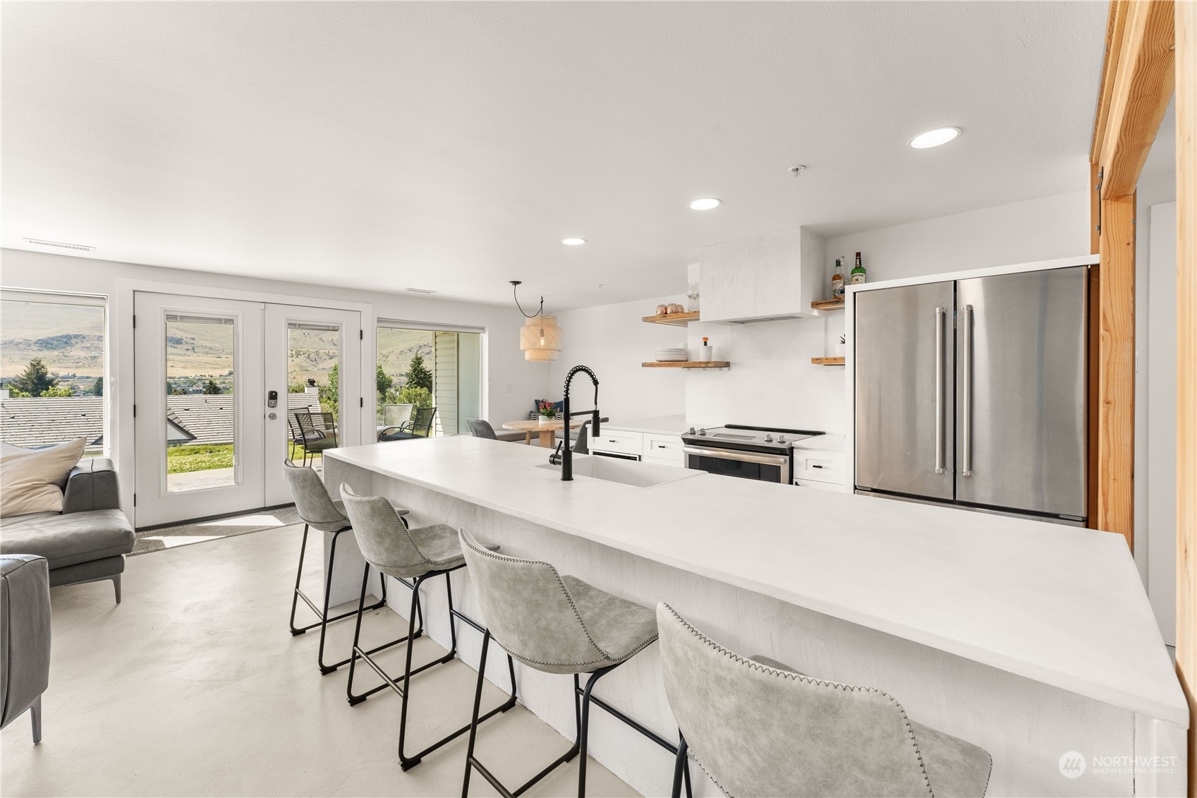 808 W Manson Highway Unit: D103