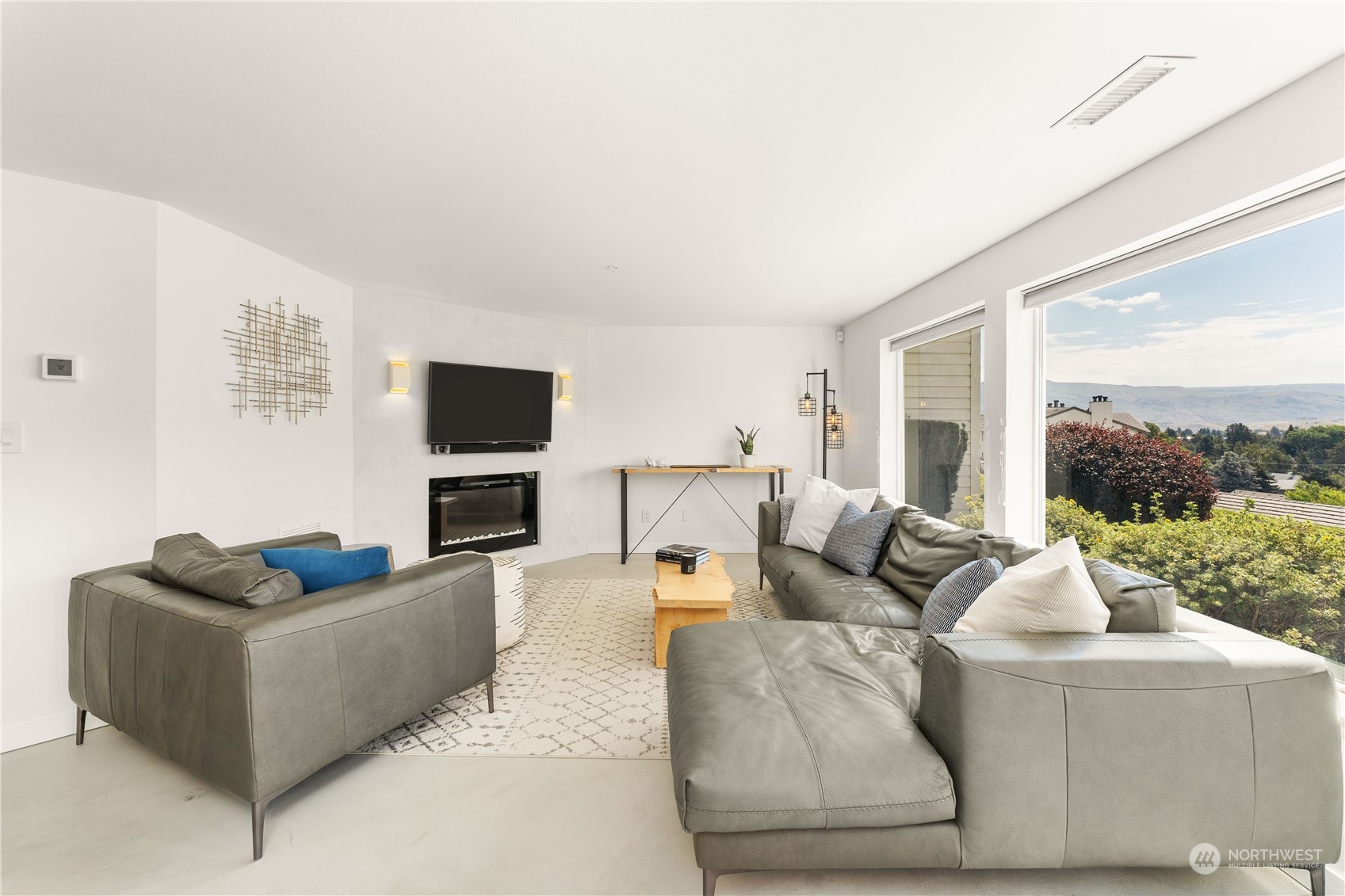 808 W Manson Highway Unit: D103