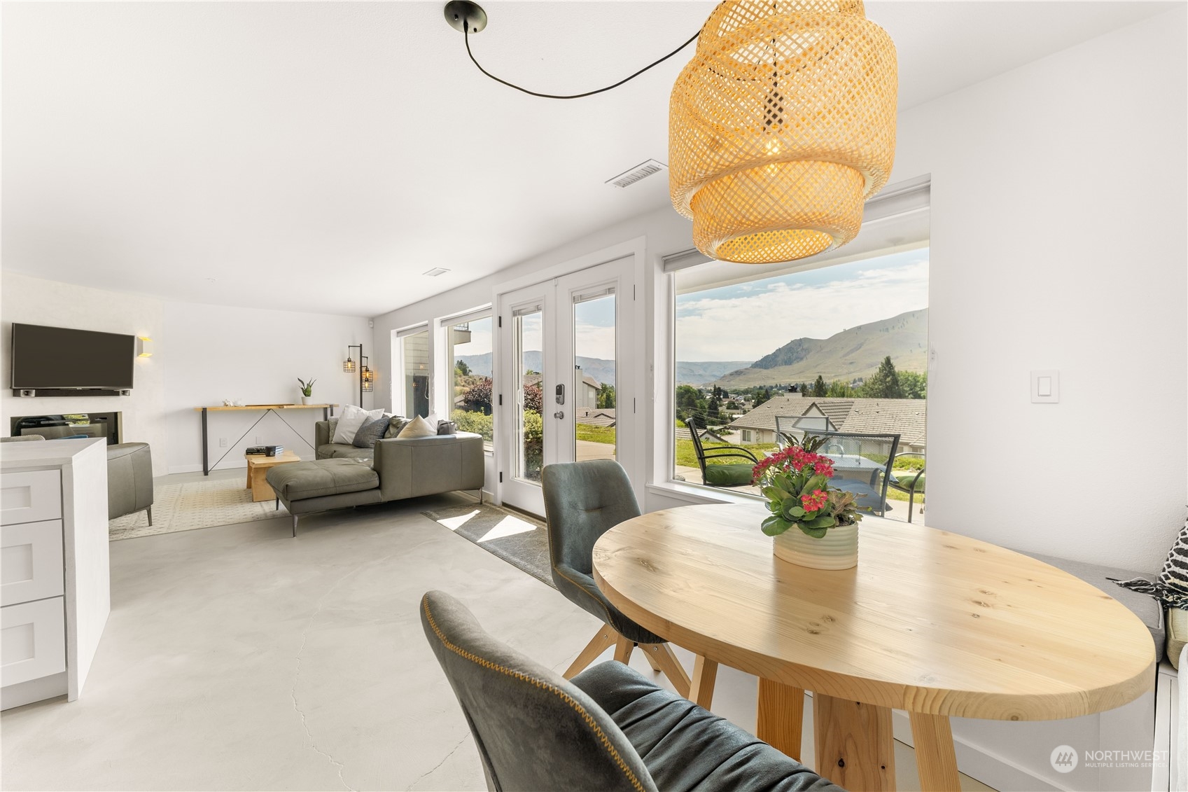 808 W Manson Highway Unit: D103