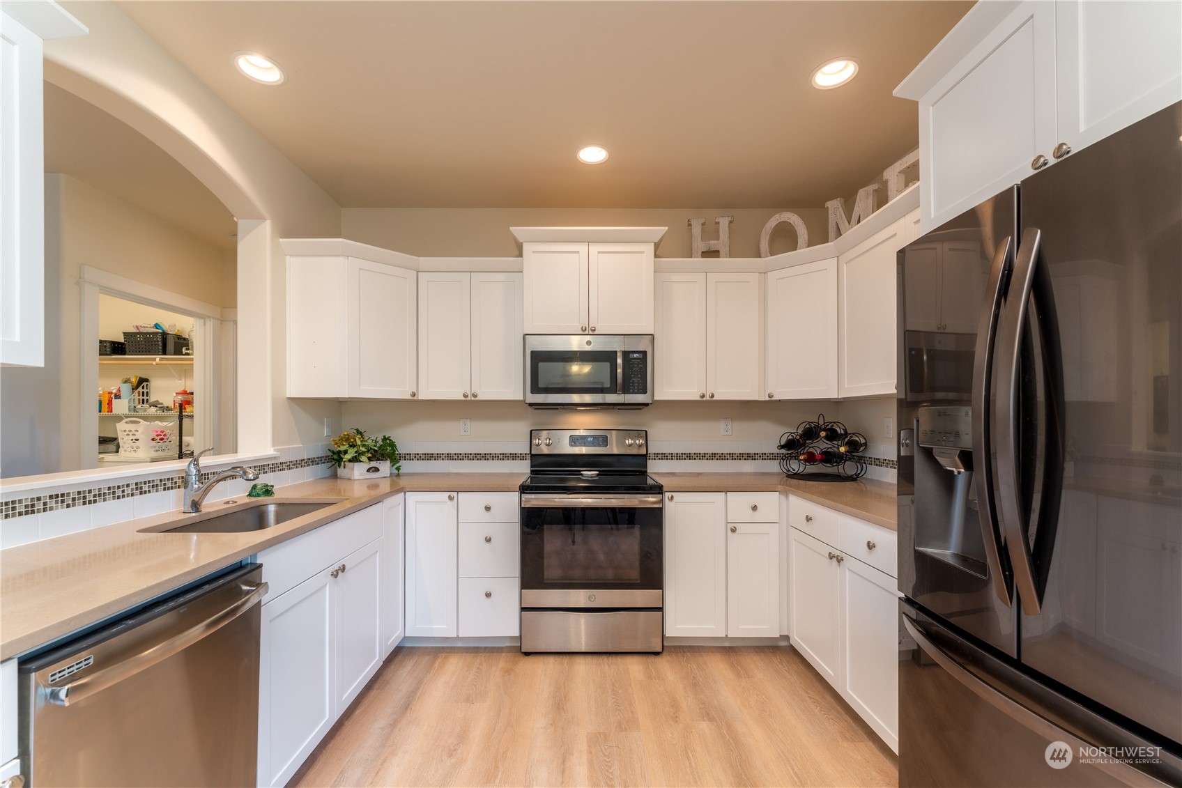 611 A E Okanogan Avenue