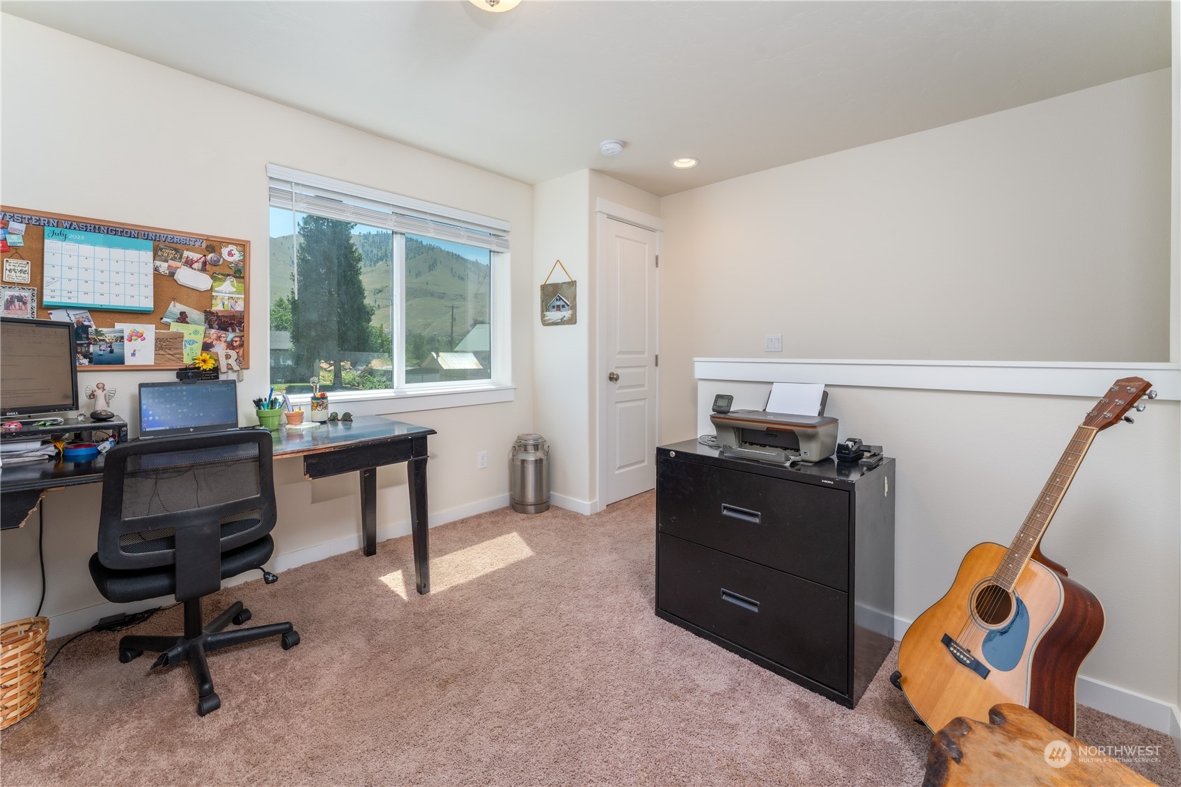 611 A E Okanogan Avenue