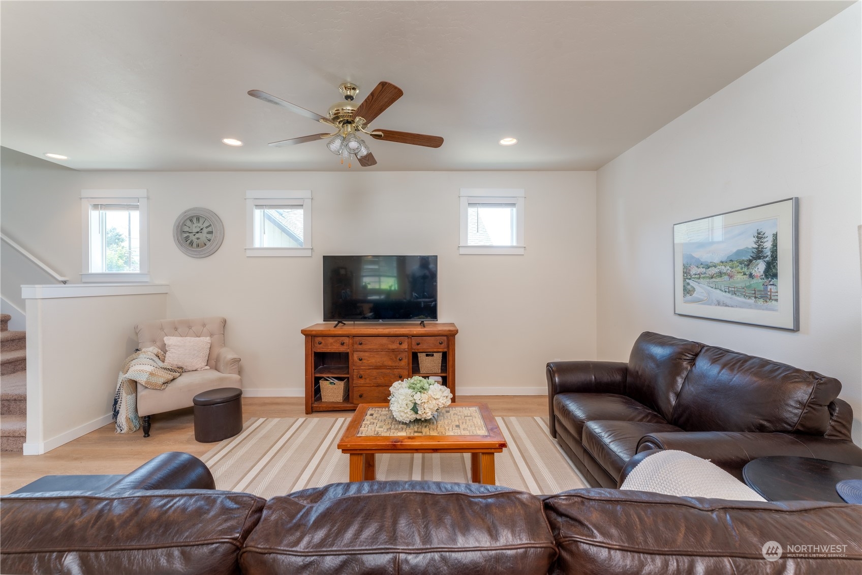 611 A E Okanogan Avenue