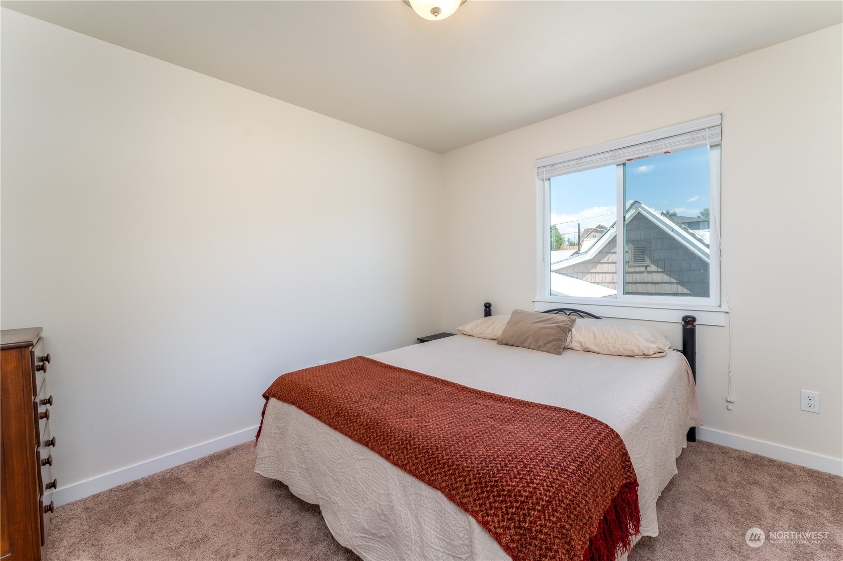 611 A E Okanogan Avenue