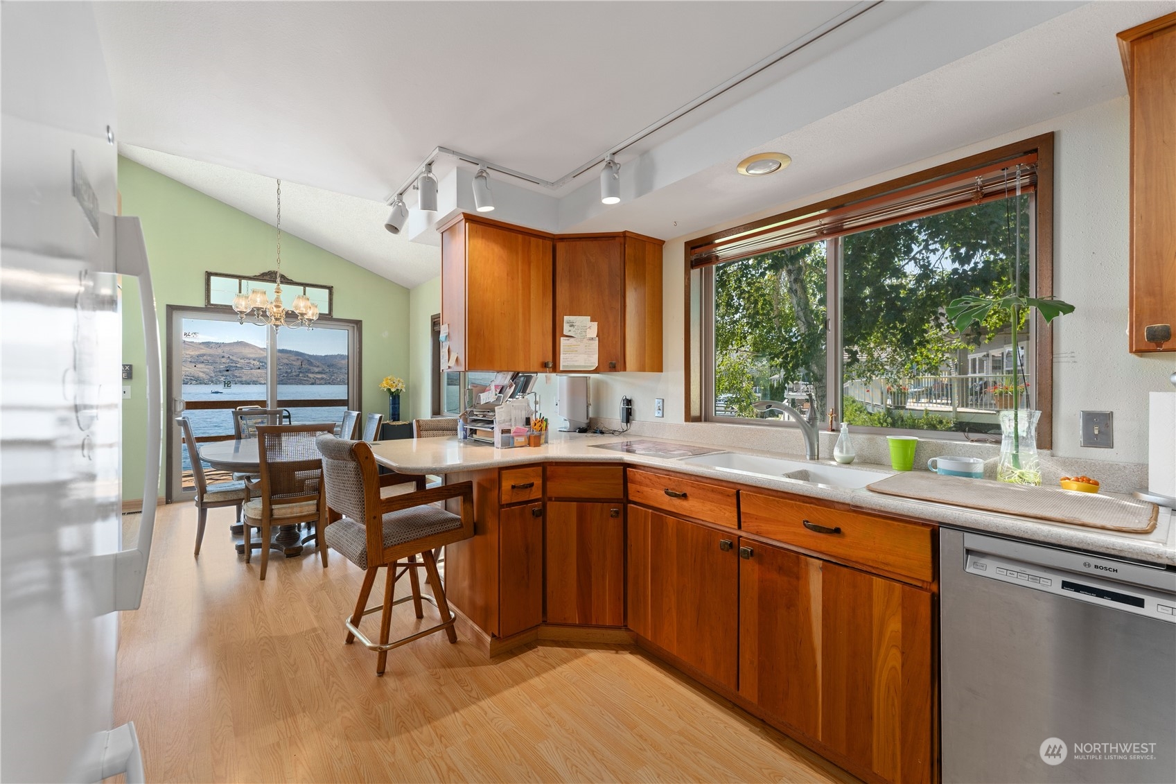 50 Minneapolis Beach Road