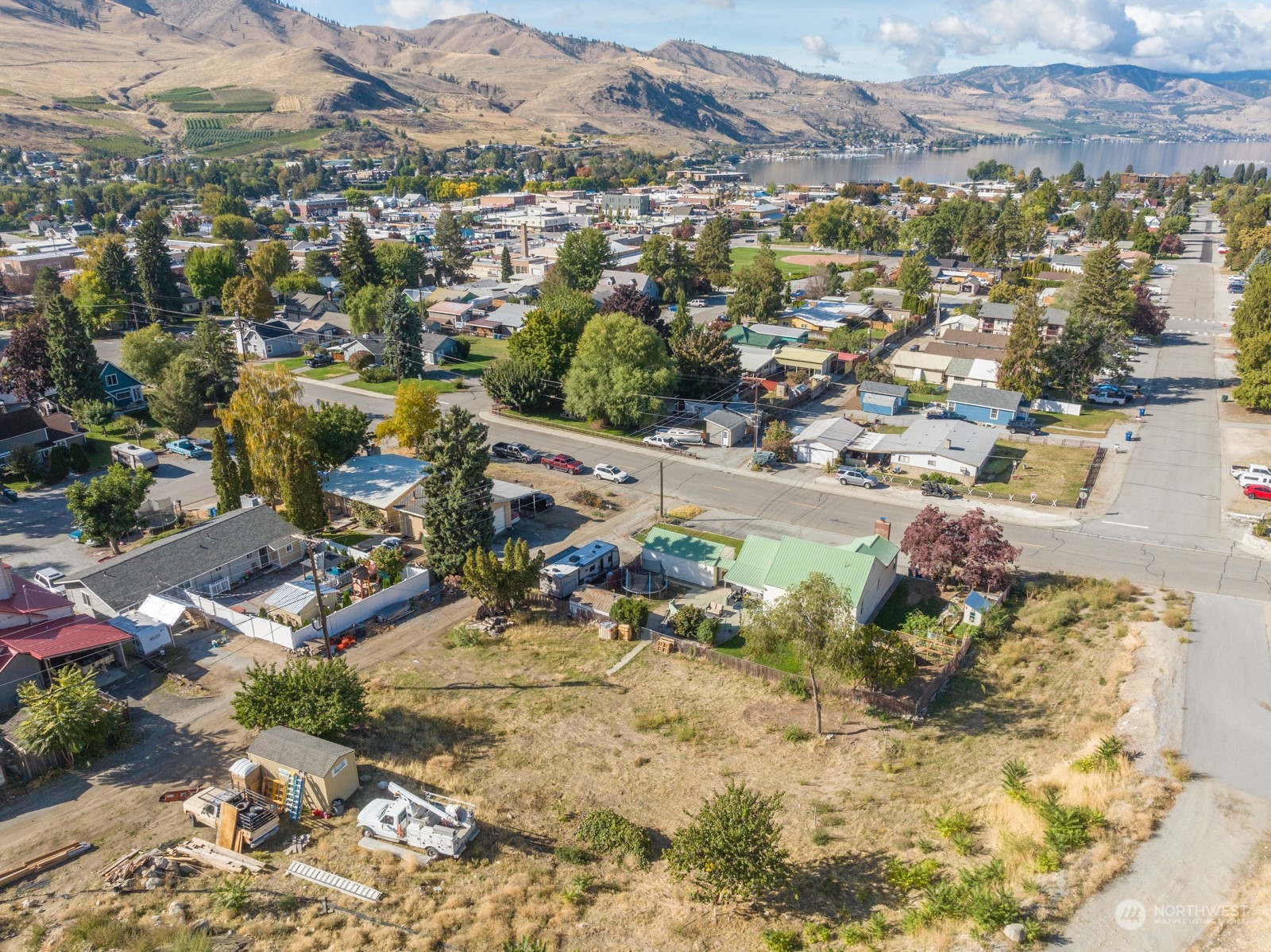 420 N Navarre St & Nixon Avenue