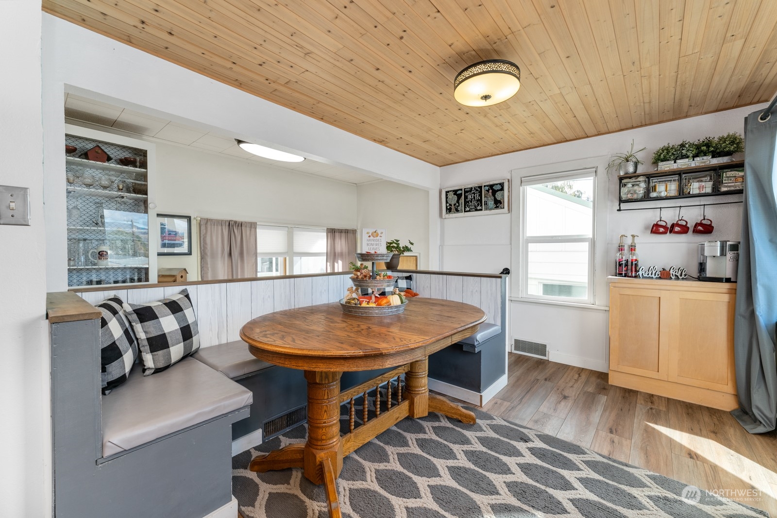 420 N Navarre St & Nixon Avenue