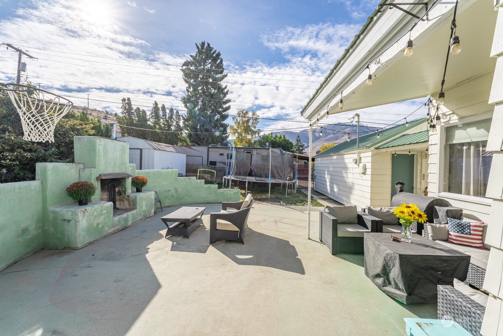 420 N Navarre St & Nixon Avenue