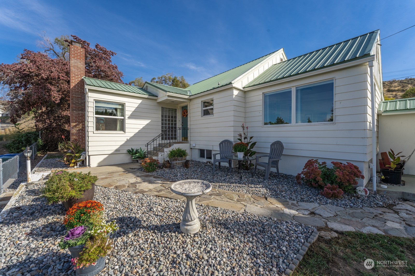 420 N Navarre St & Nixon Avenue