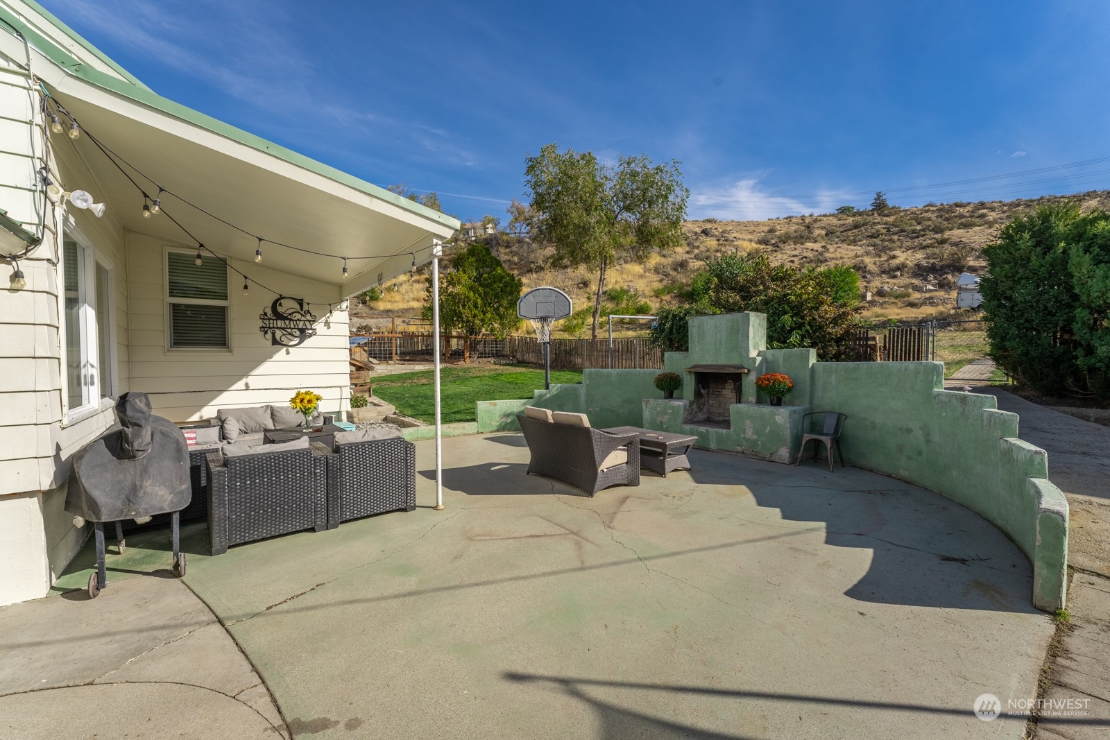 420 N Navarre St & Nixon Avenue