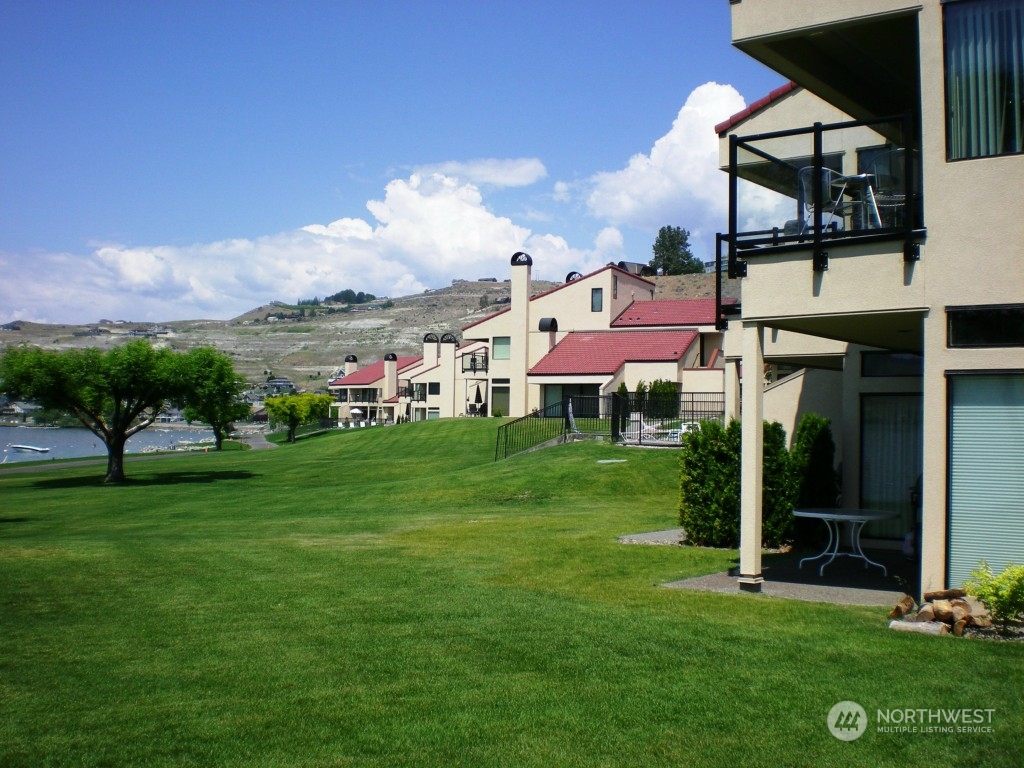 100 Lake Chelan Shores Drive Unit: 15-2