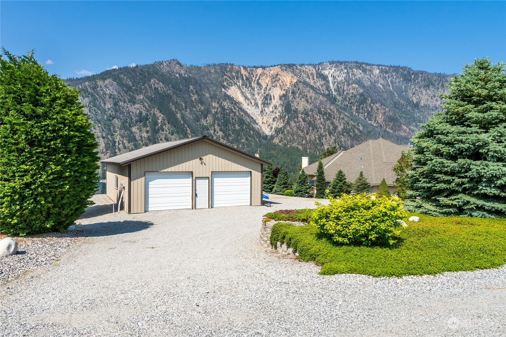 1795 Summit Boulevard