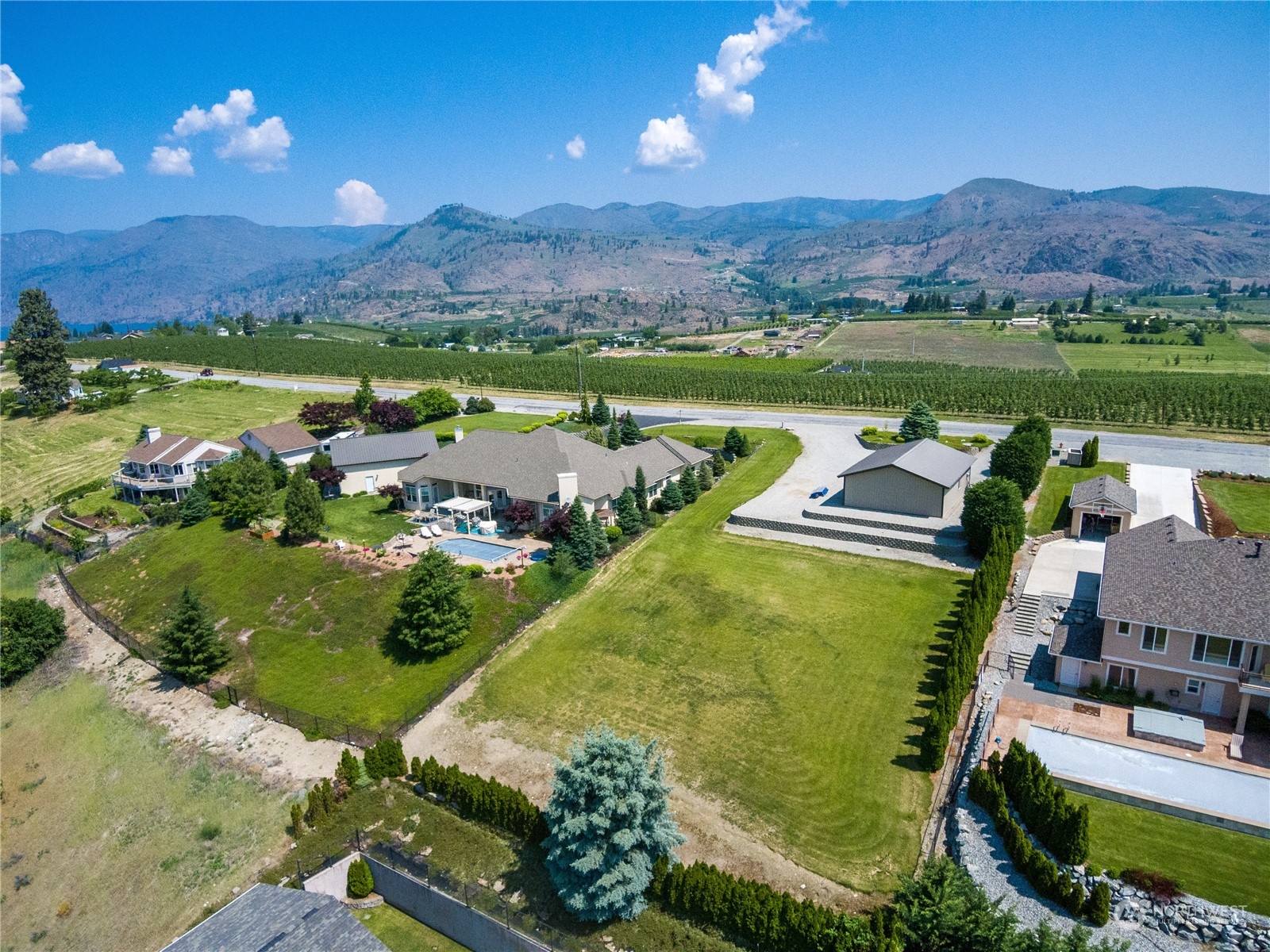 1795 Summit Boulevard