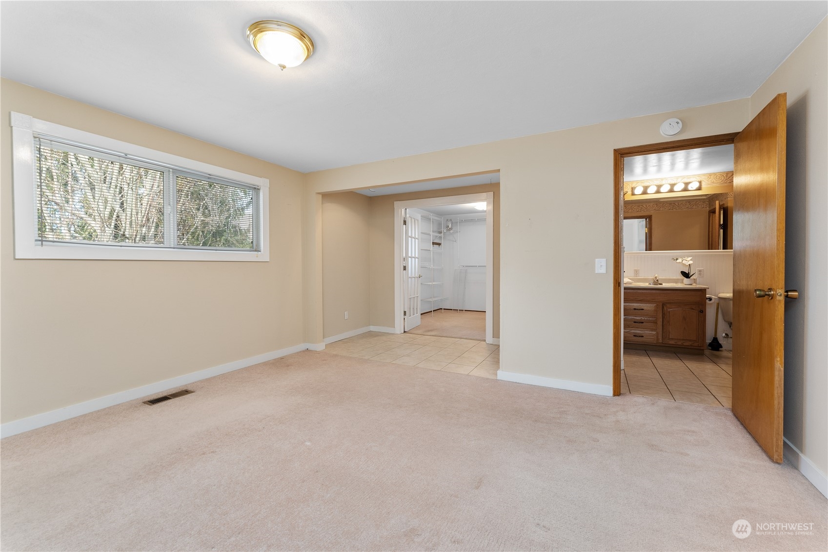 432 E Okanogan Avenue