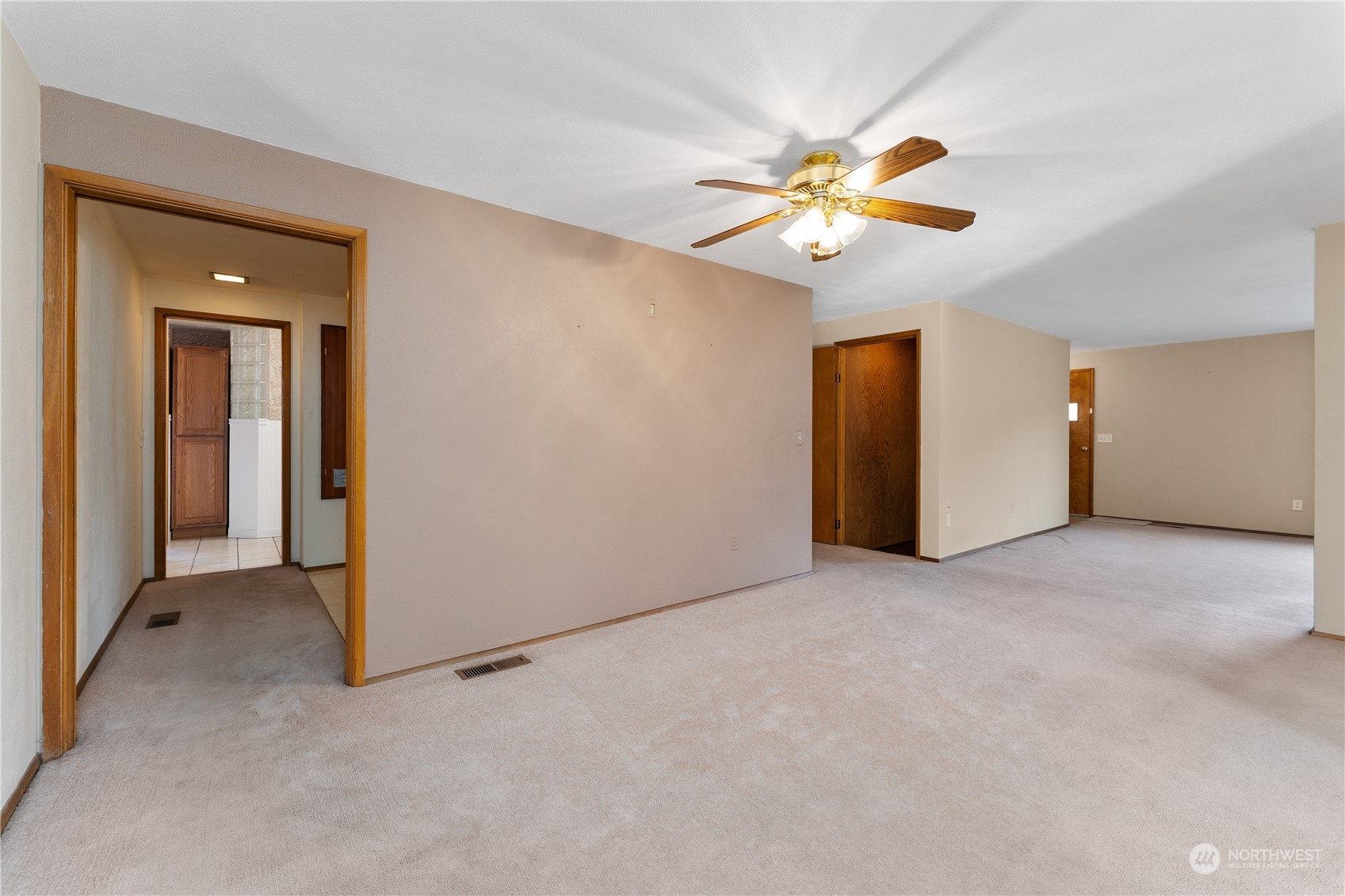 432 E Okanogan Avenue