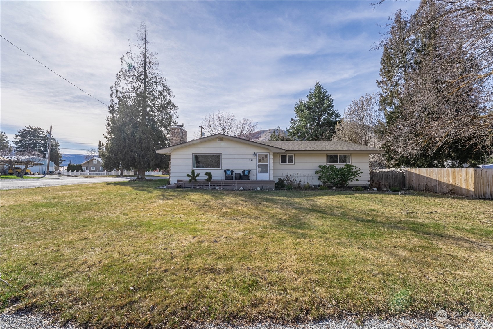 432 E Okanogan Avenue