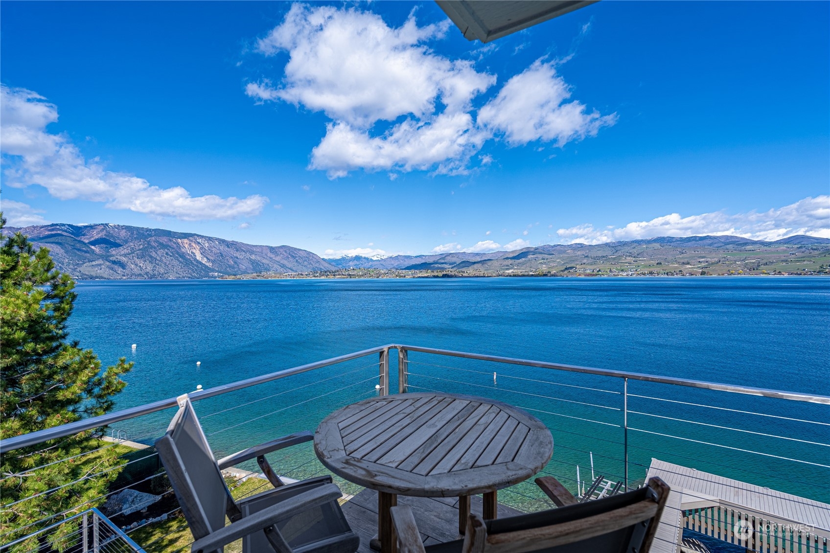 2902 S Lakeshore Road