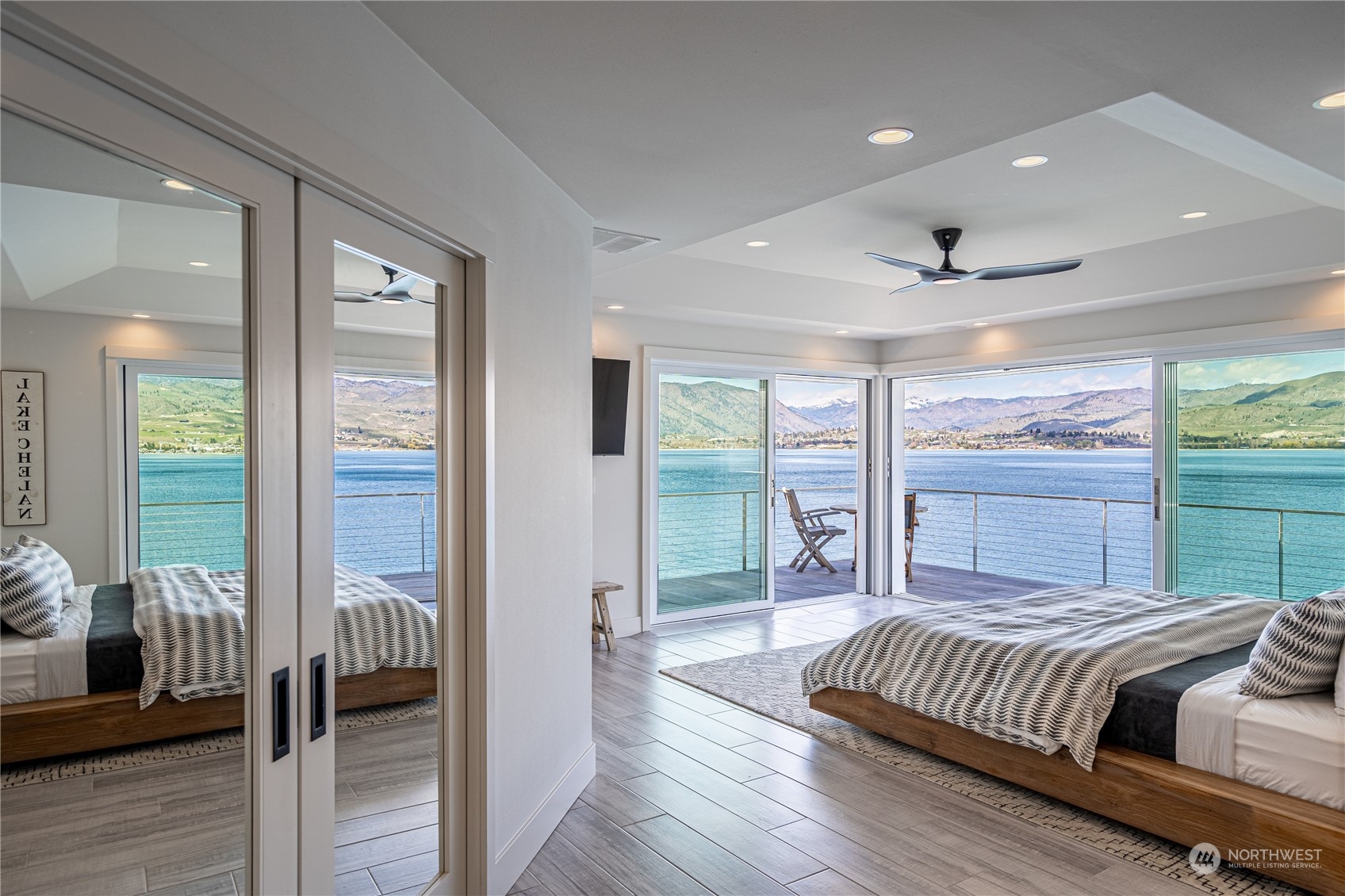 2902 S Lakeshore Road