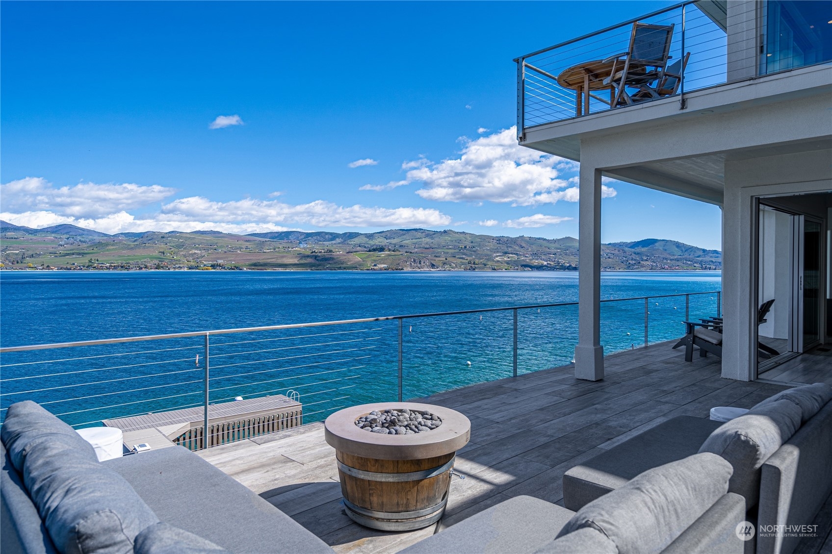 2902 S Lakeshore Road