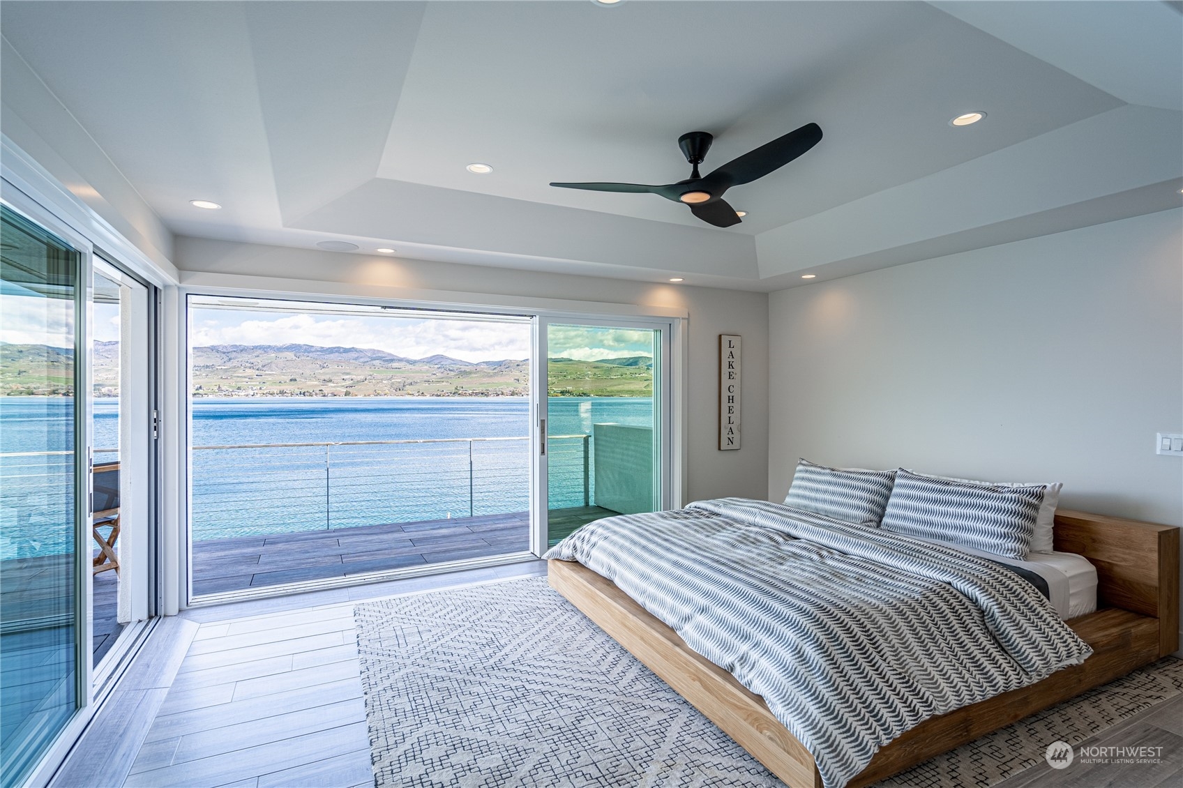 2902 S Lakeshore Road