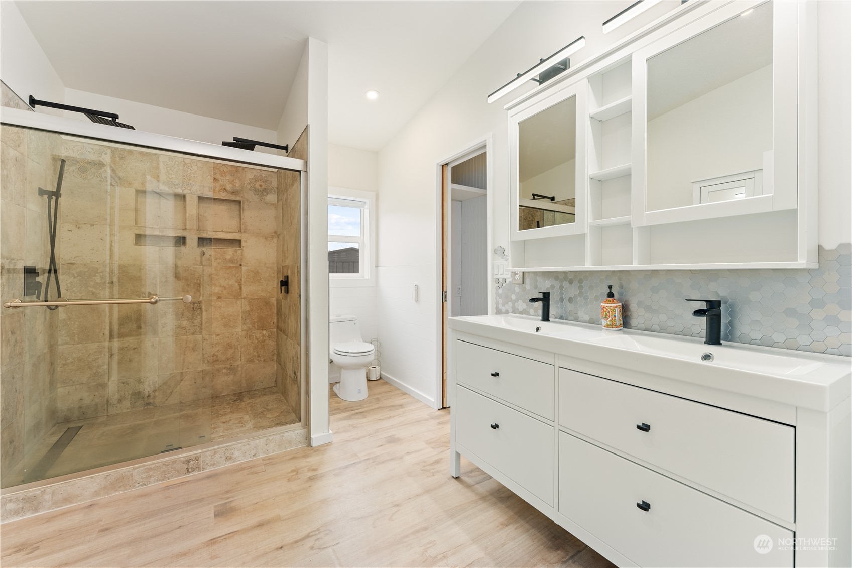 2932 Manson Boulevard