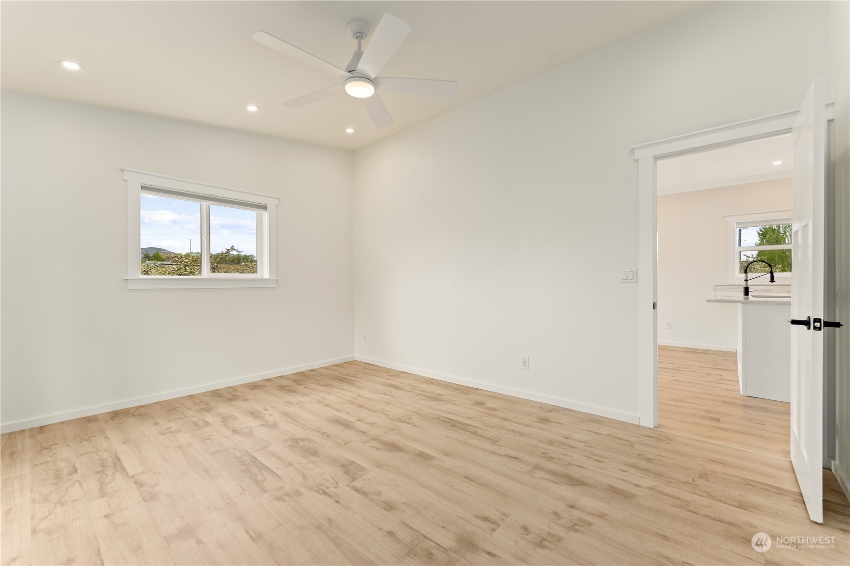 2932 Manson Boulevard