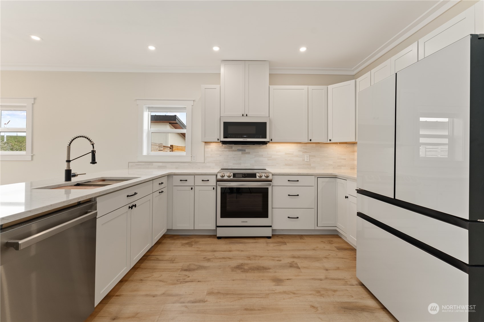 2932 Manson Boulevard