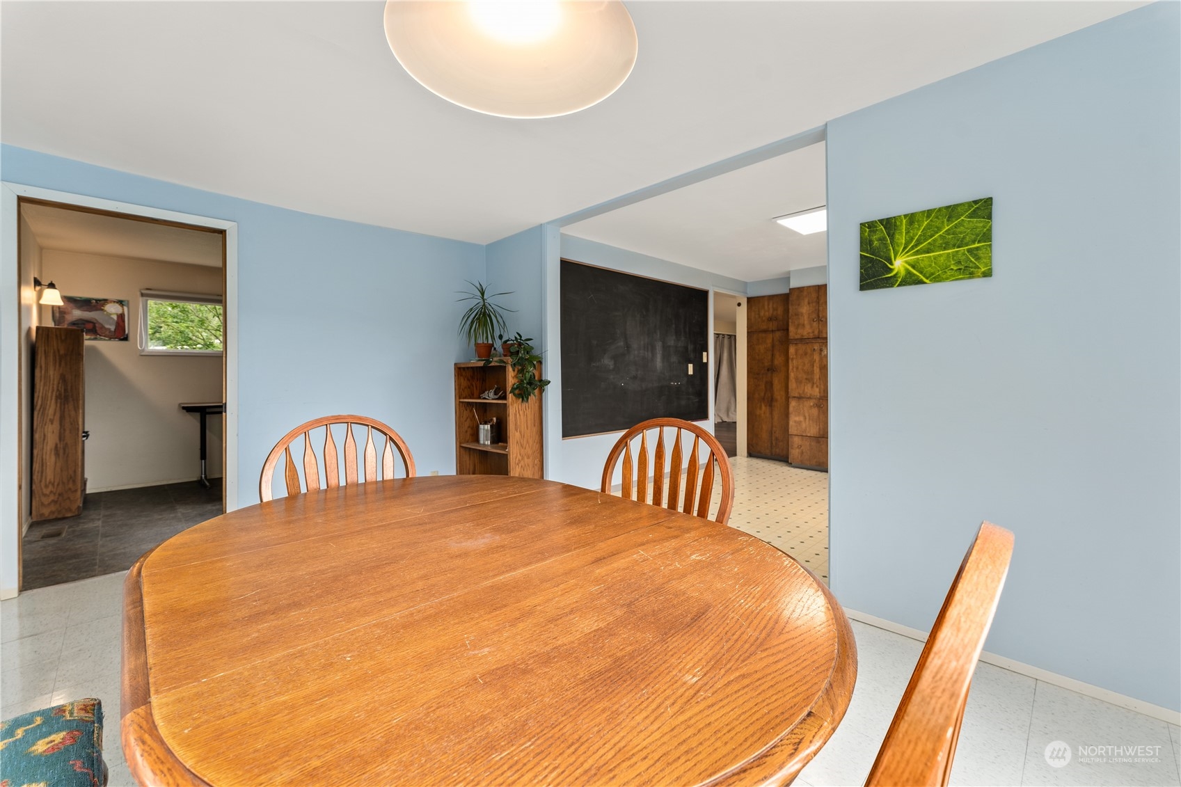 328 E Raymond Street