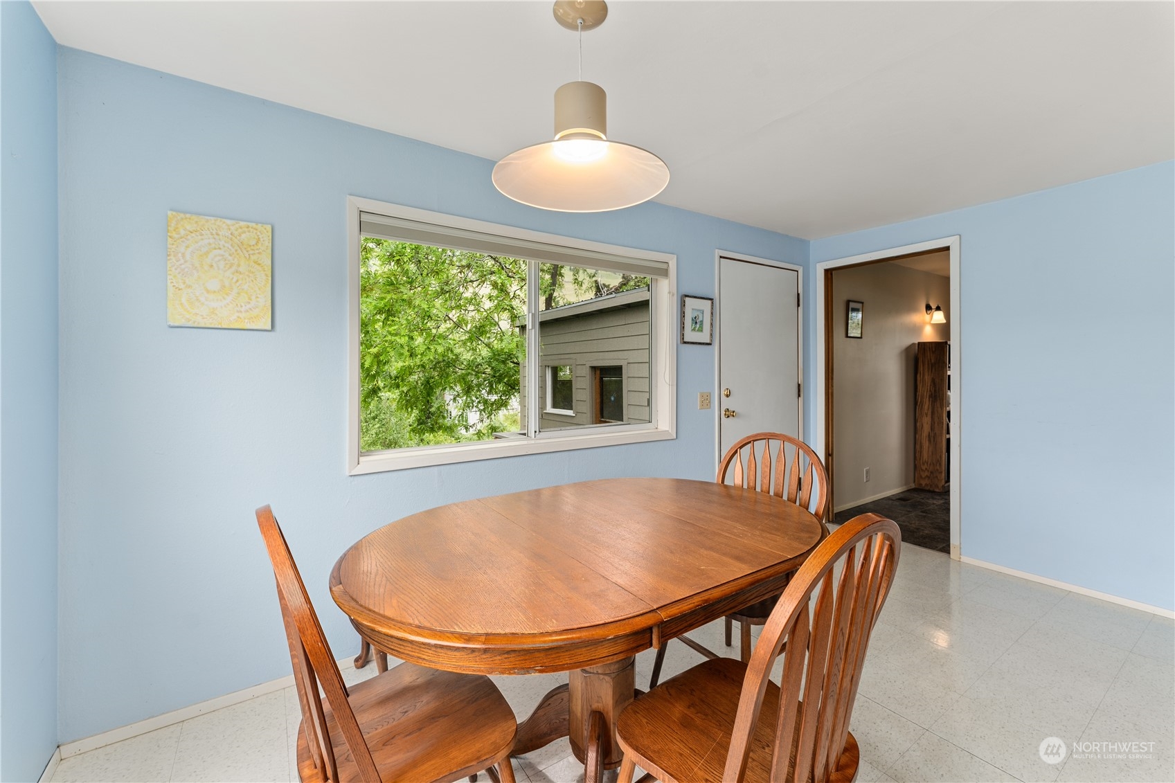 328 E Raymond Street