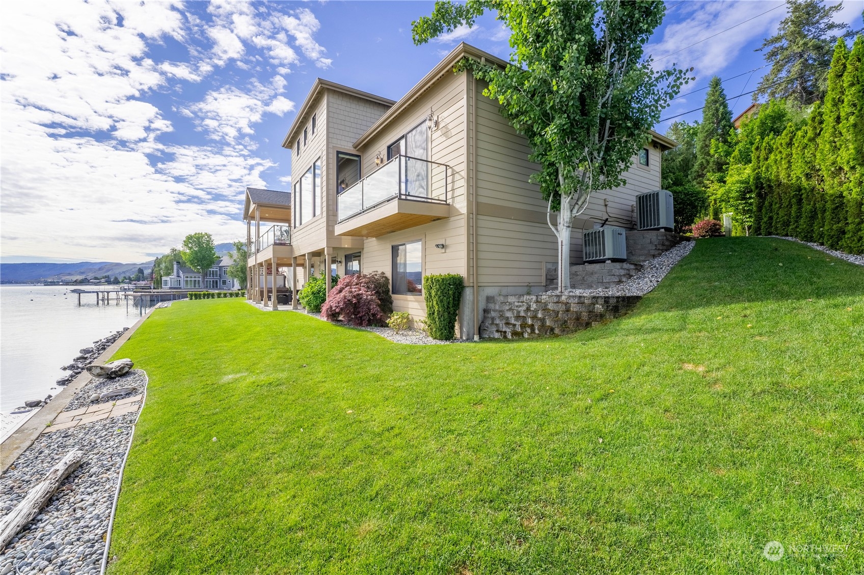 1300 S Lakeshore Road