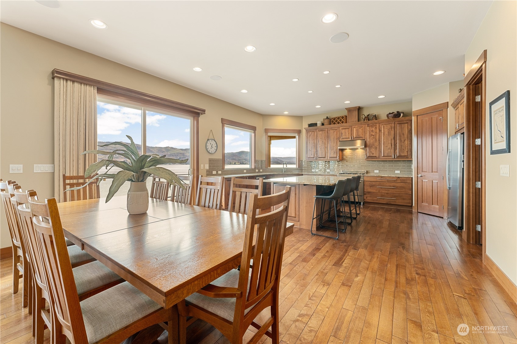 1300 S Lakeshore Road