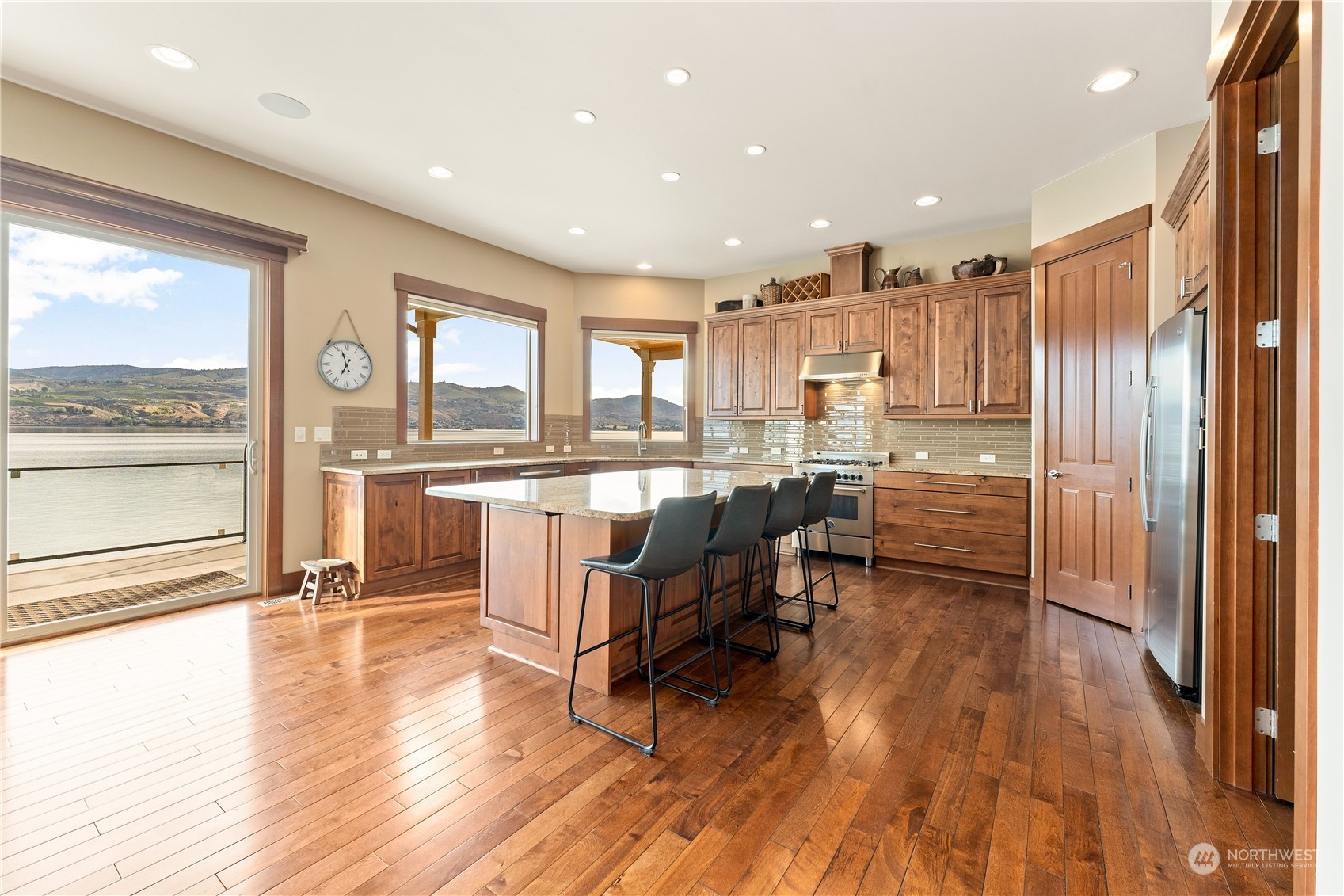 1300 S Lakeshore Road