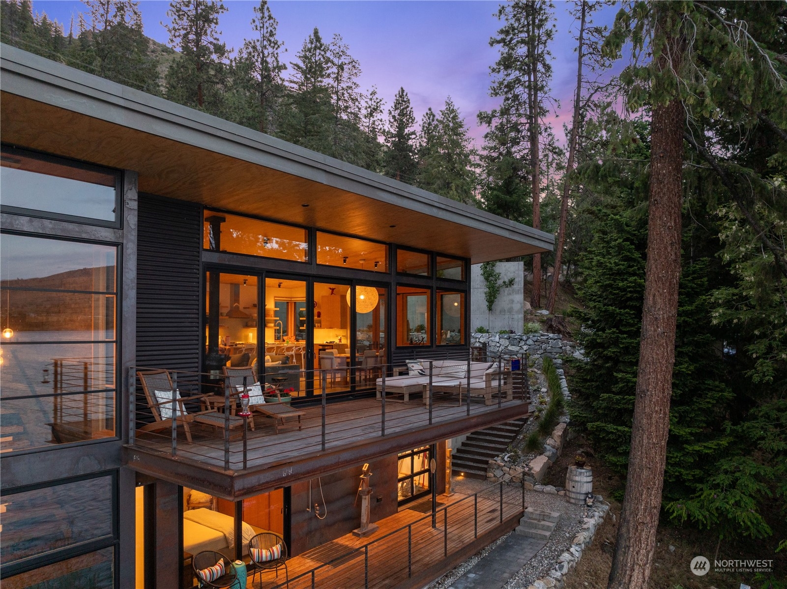 13561 S Lakeshore Road