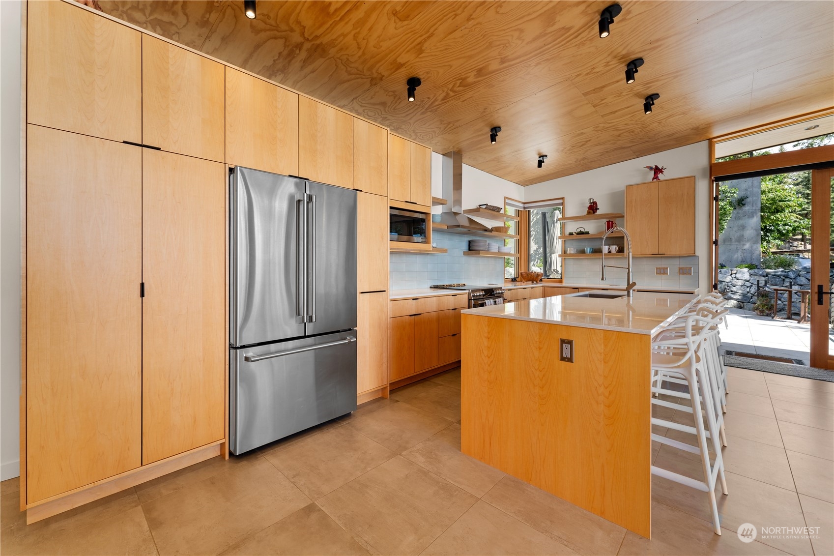 13561 S Lakeshore Road