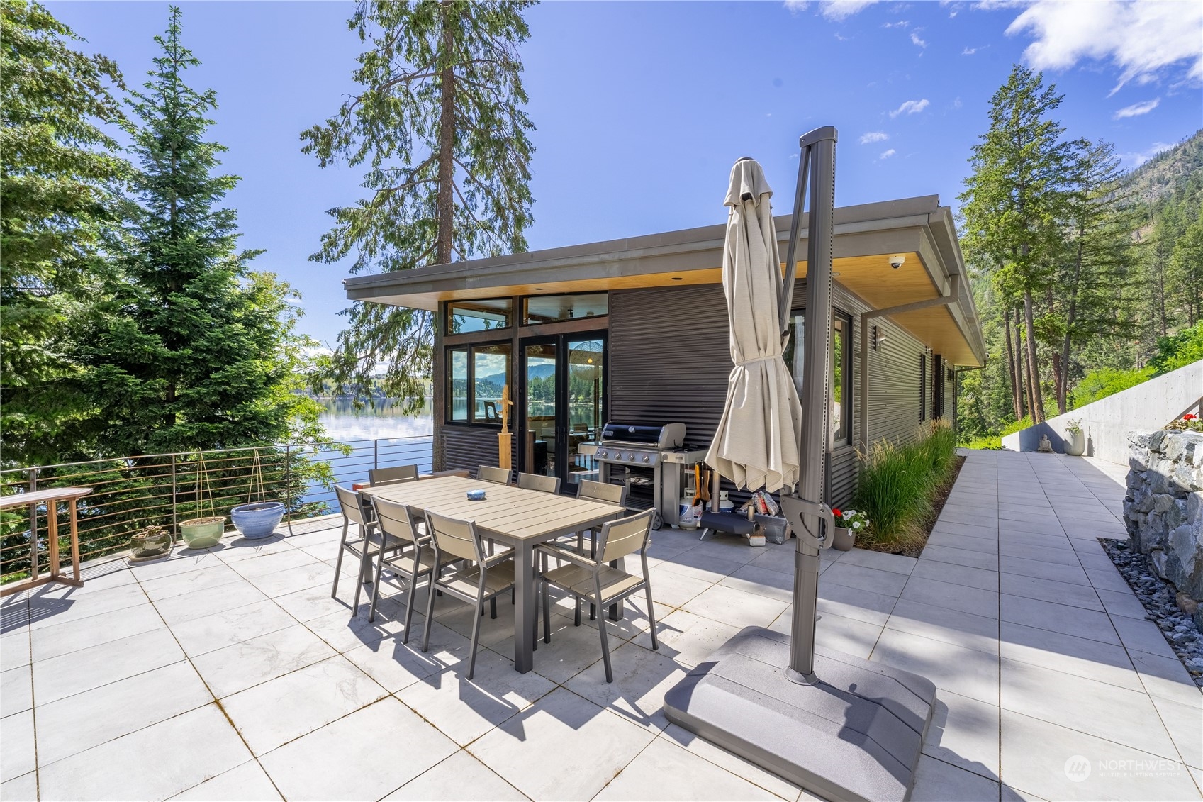 13561 S Lakeshore Road