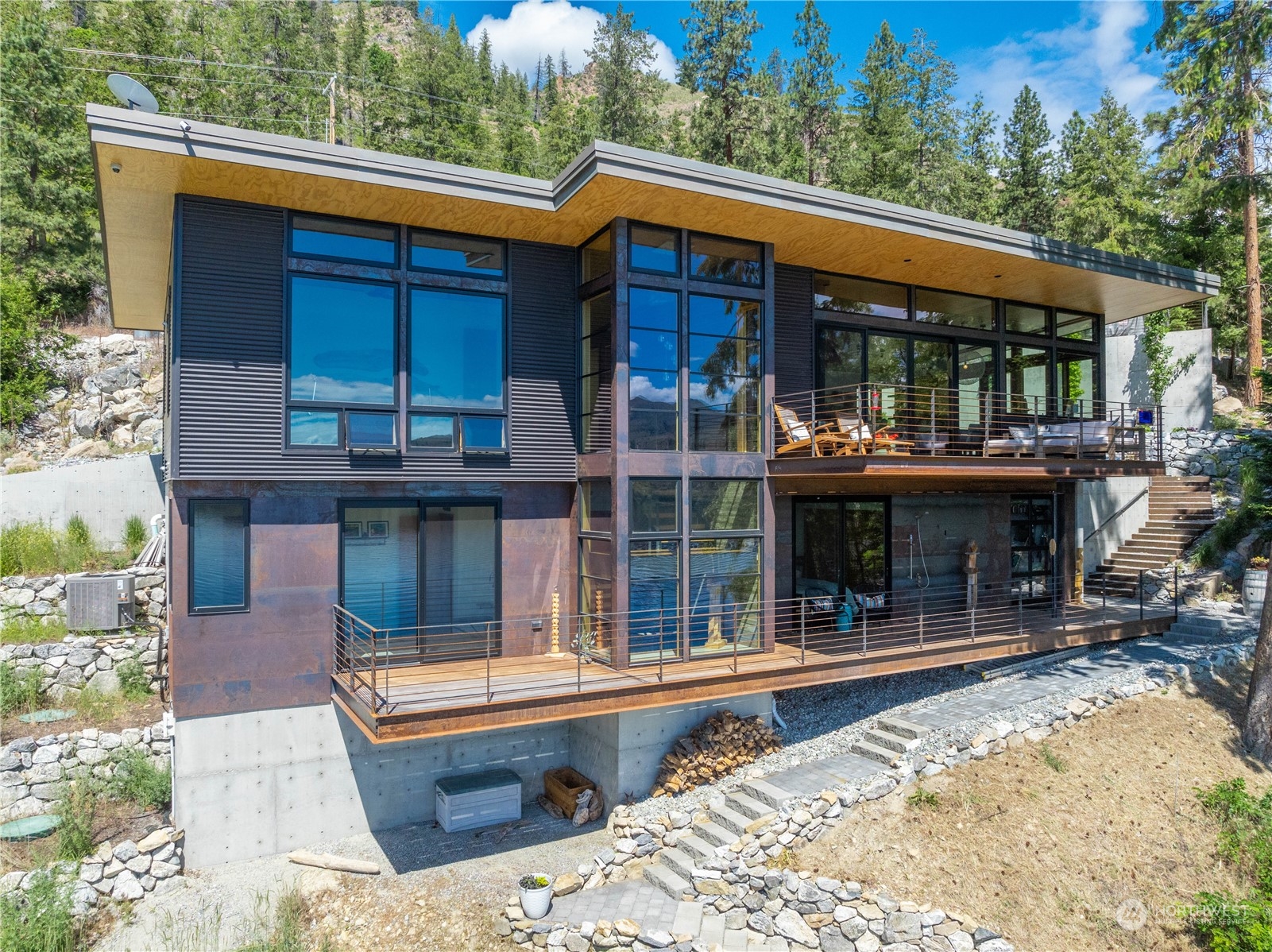 13561 S Lakeshore Road