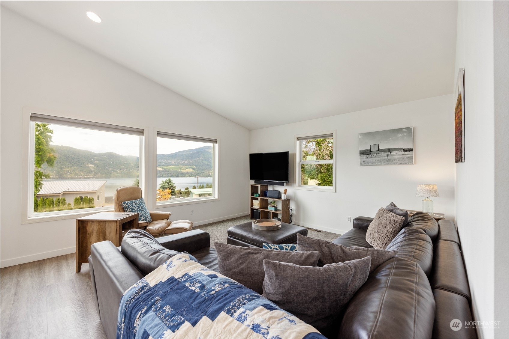 54 Stormy Vista Lane