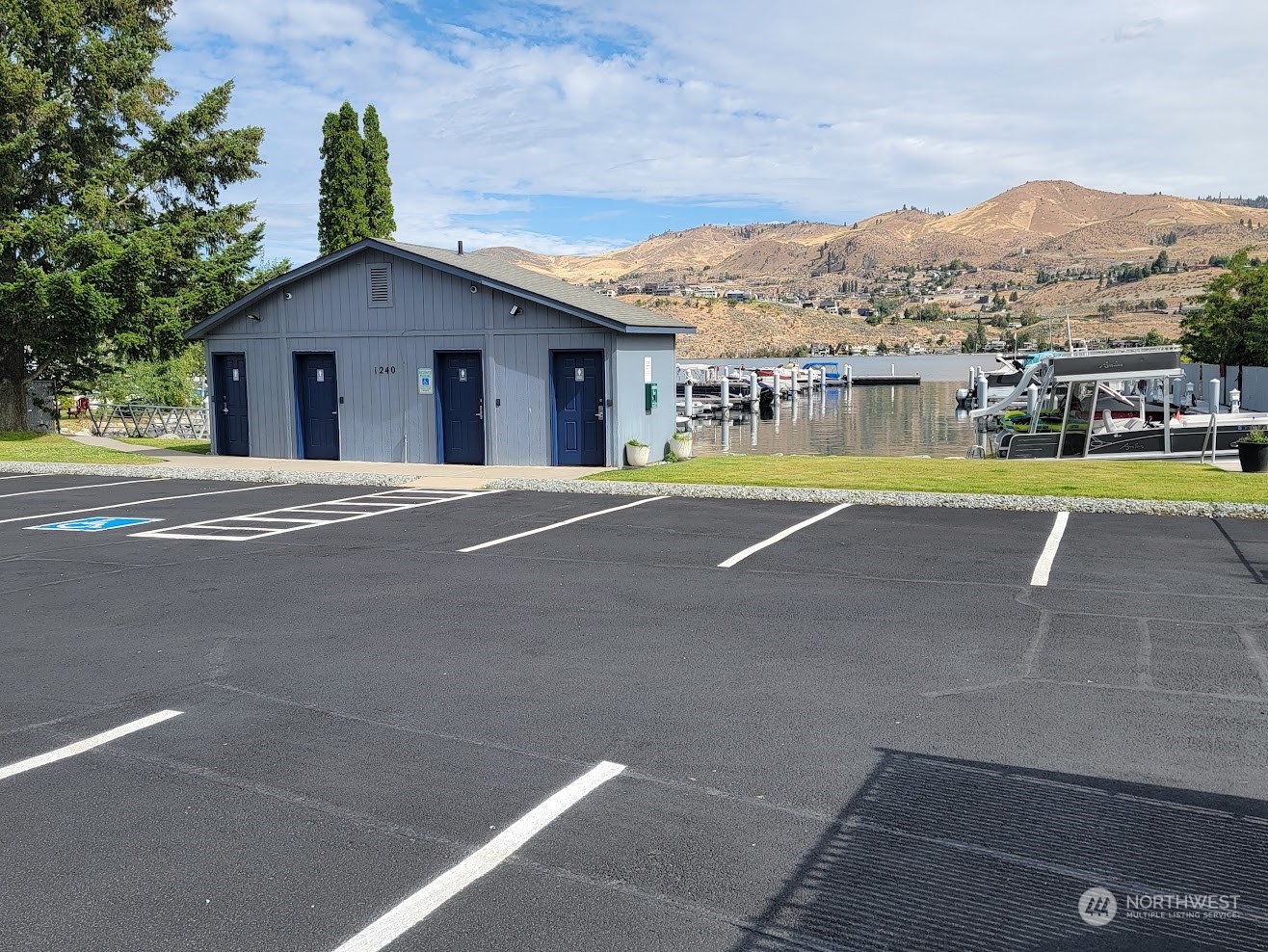 1240 W Woodin Avenue Unit: A-6