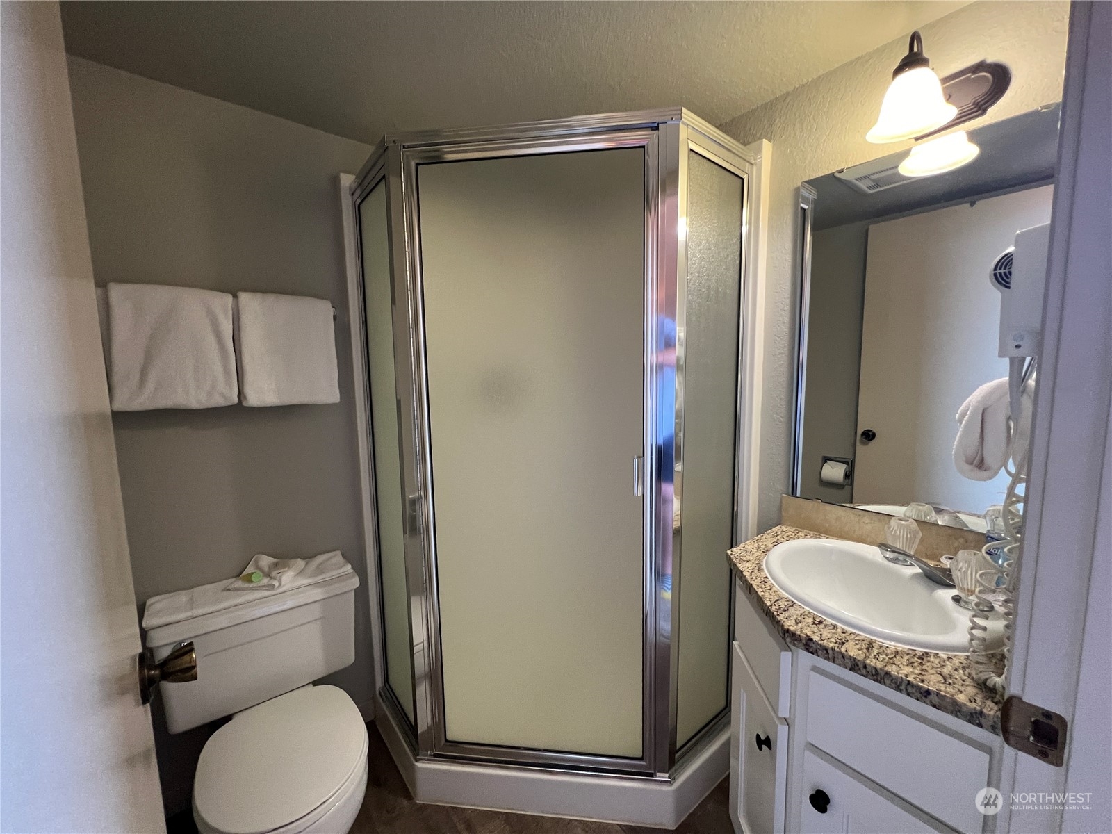 100 Lake Chelan Shores Drive Unit: 10-4