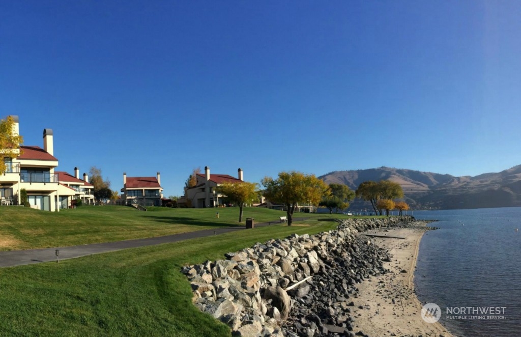 100 Lake Chelan Shores Drive Unit: 10-4