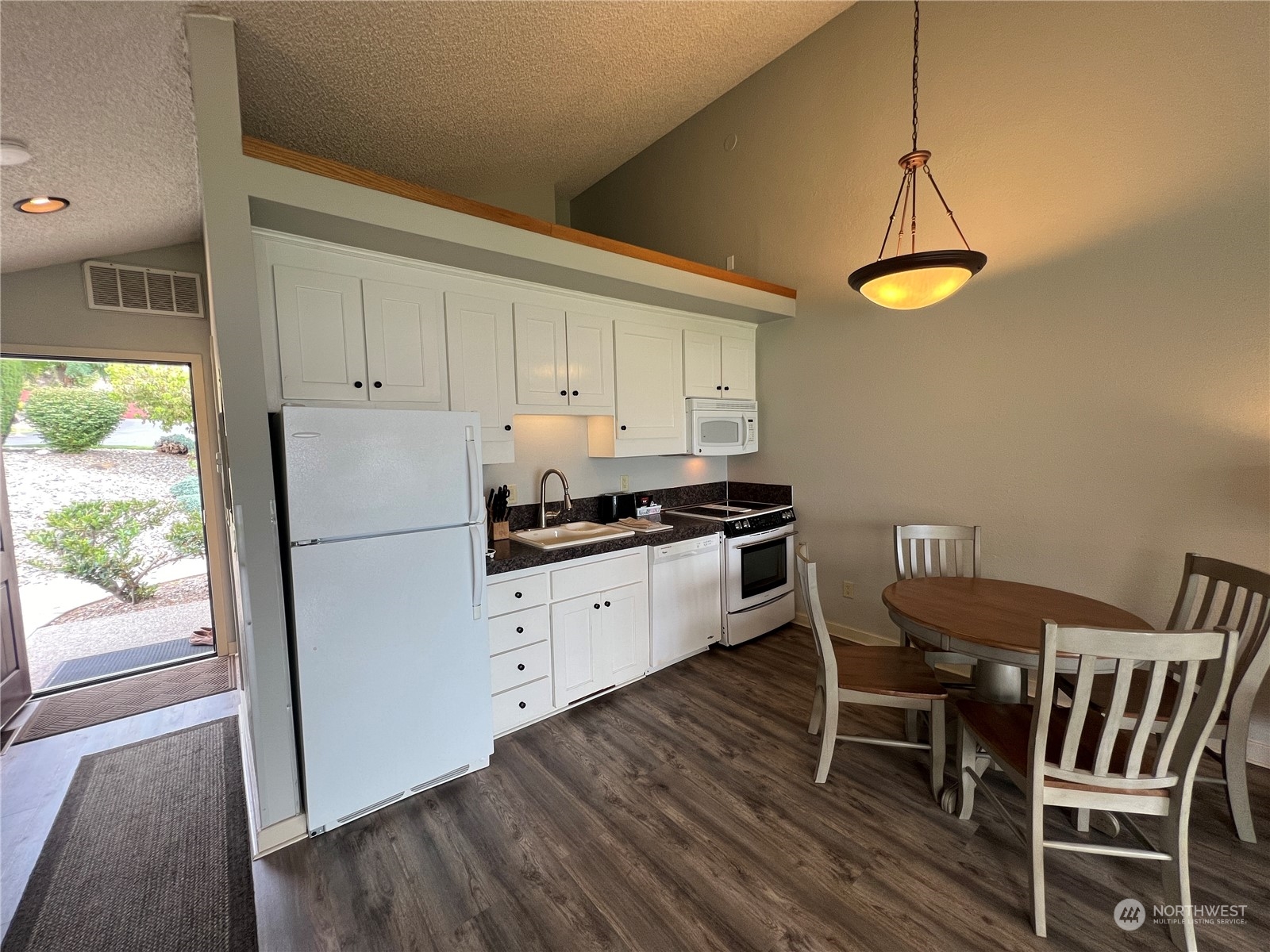 100 Lake Chelan Shores Drive Unit: 4-4