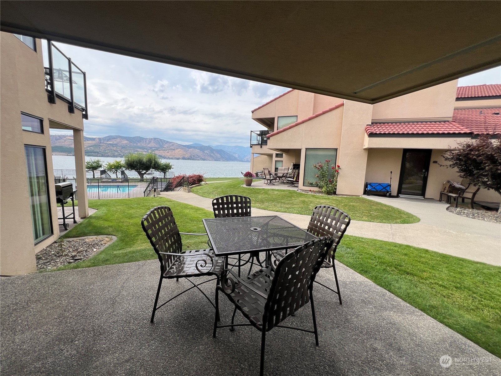 100 Lake Chelan Shores Drive Unit: 4-4