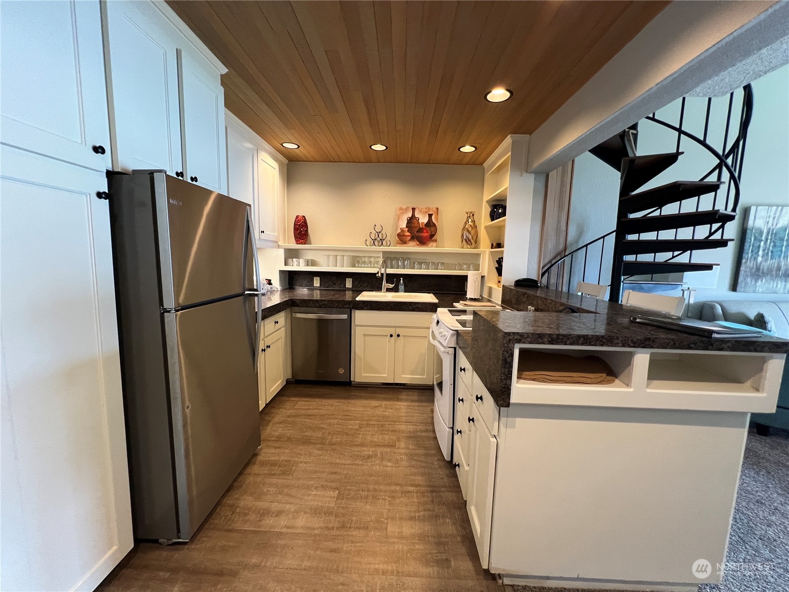 100 Lake Chelan Shores Drive Unit: 8-8 L