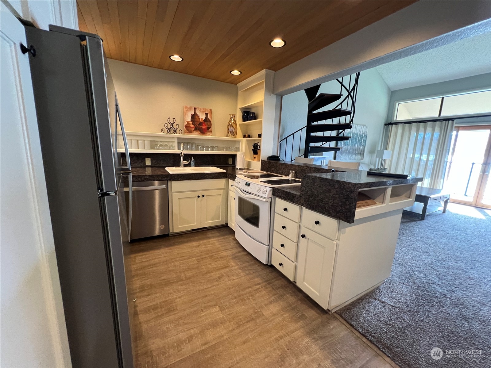 100 Lake Chelan Shores Drive Unit: 8-8 L