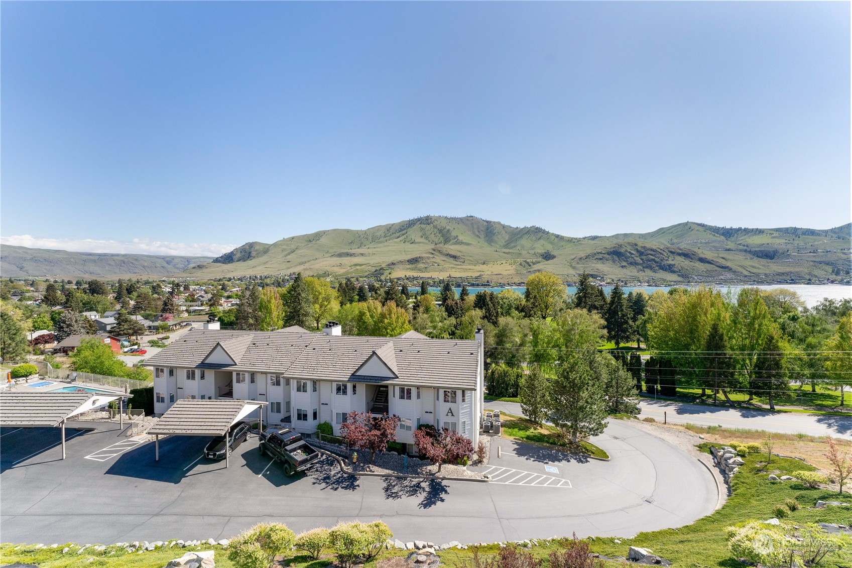 808 W Manson Road Unit: D304