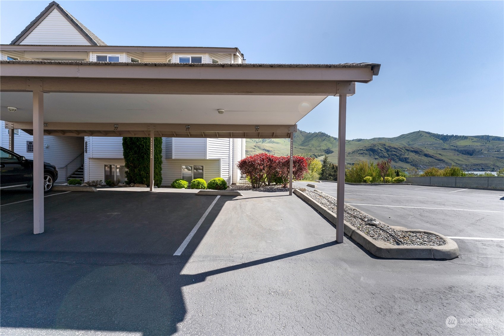 808 W Manson Road Unit: D304