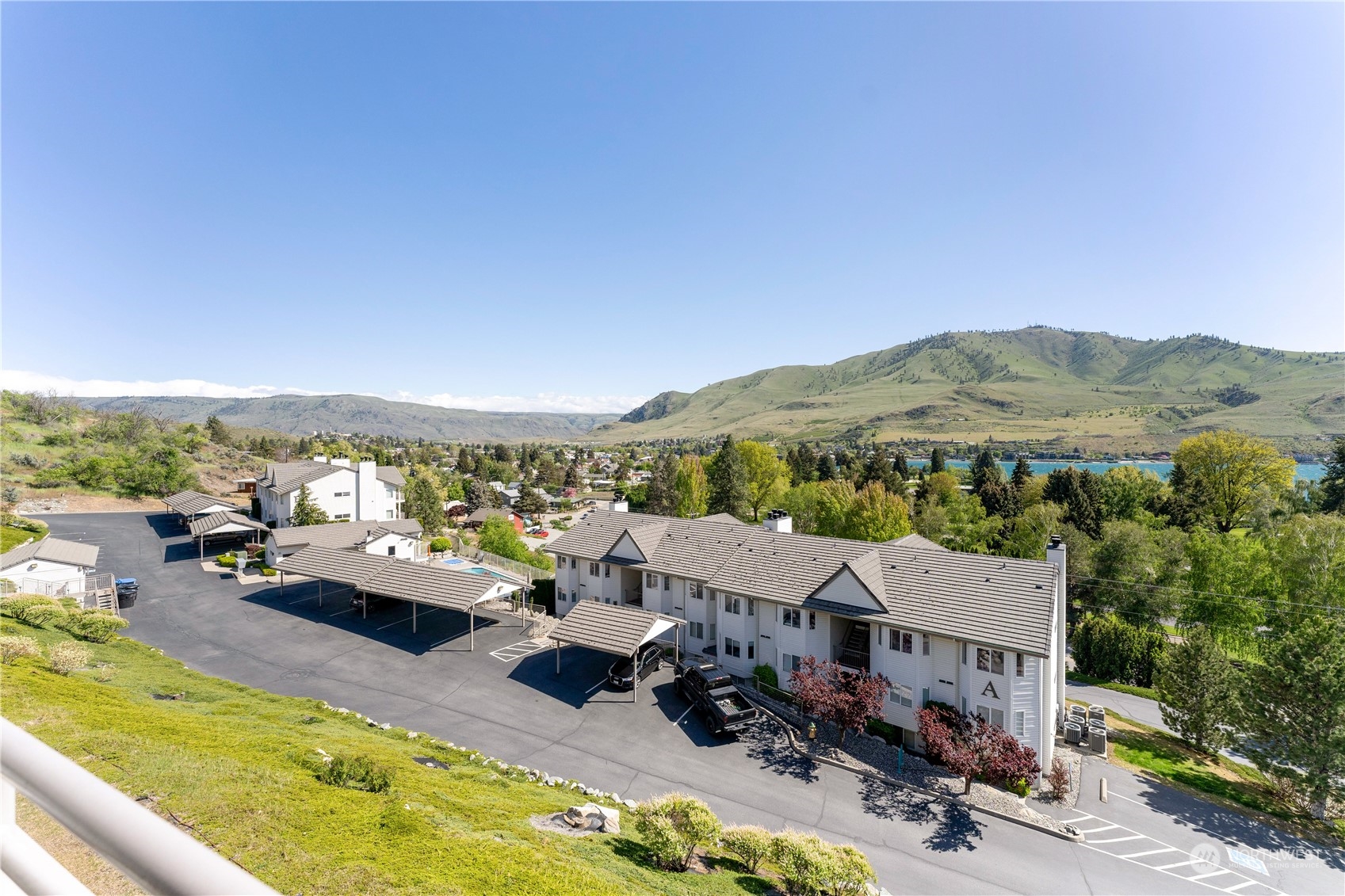 808 W Manson Road Unit: D304