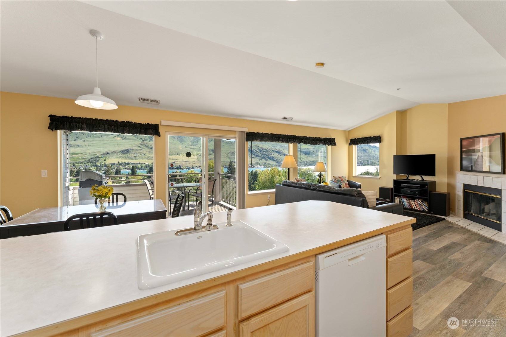 808 W Manson Road Unit: D304