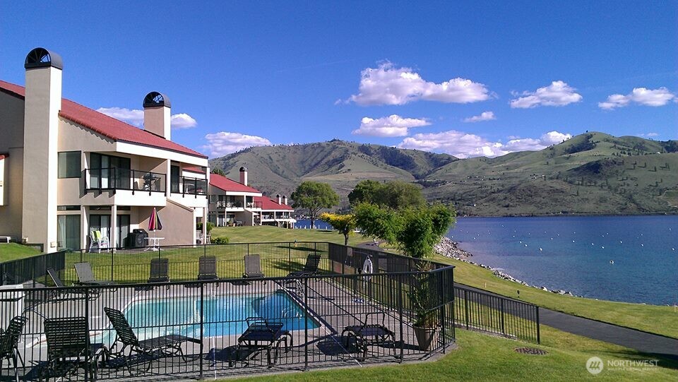 100 Lake Chelan Shores Drive Unit: 17-8J