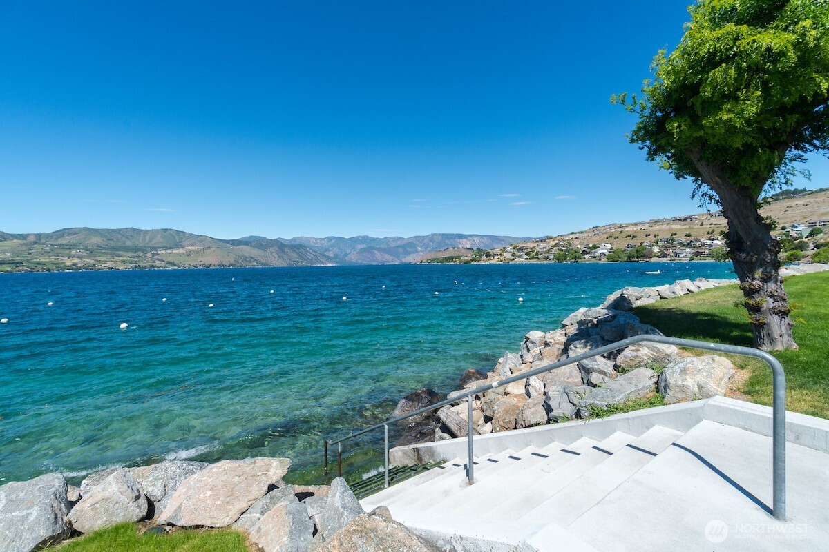 100 Lake Chelan Shores Drive Unit: 17-1