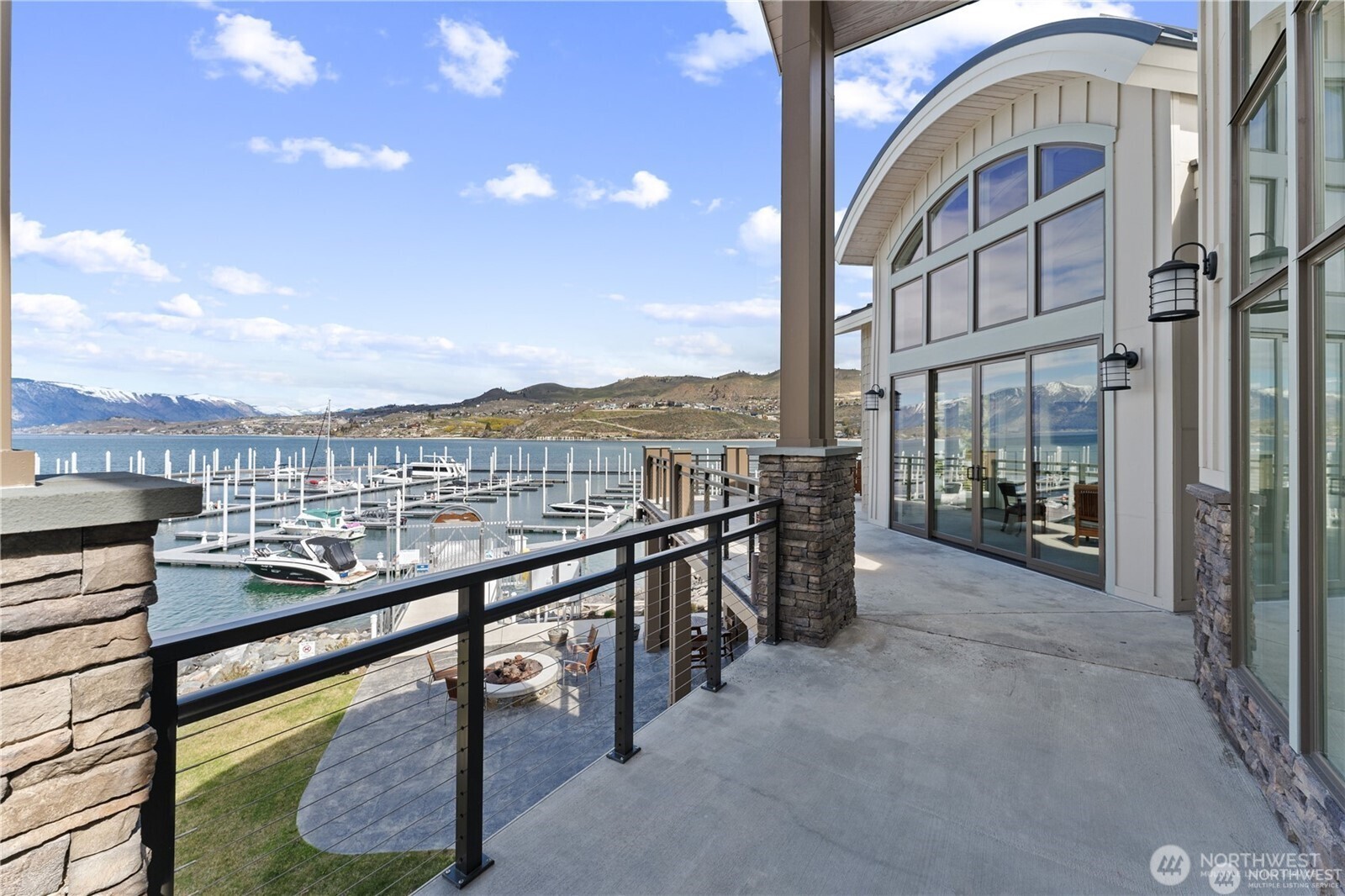 1350 W Woodin Avenue Unit: E8